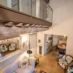 Stylish In The Historic Center Of Апартаменты Кортона