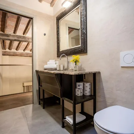 Stylish In The Historic Center Of Appartement Cortone