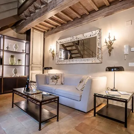 Stylish In The Historic Center Of