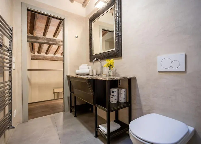 Stylish In The Historic Center Of Apartment Cortona