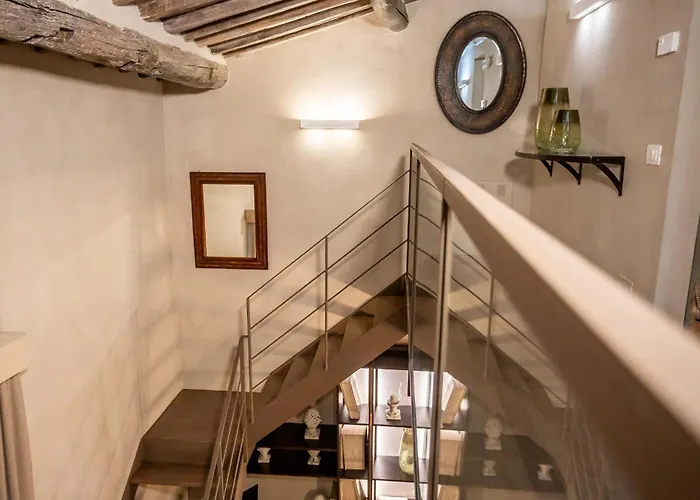 Apartment Stylish In The Historic Center Of Cortona